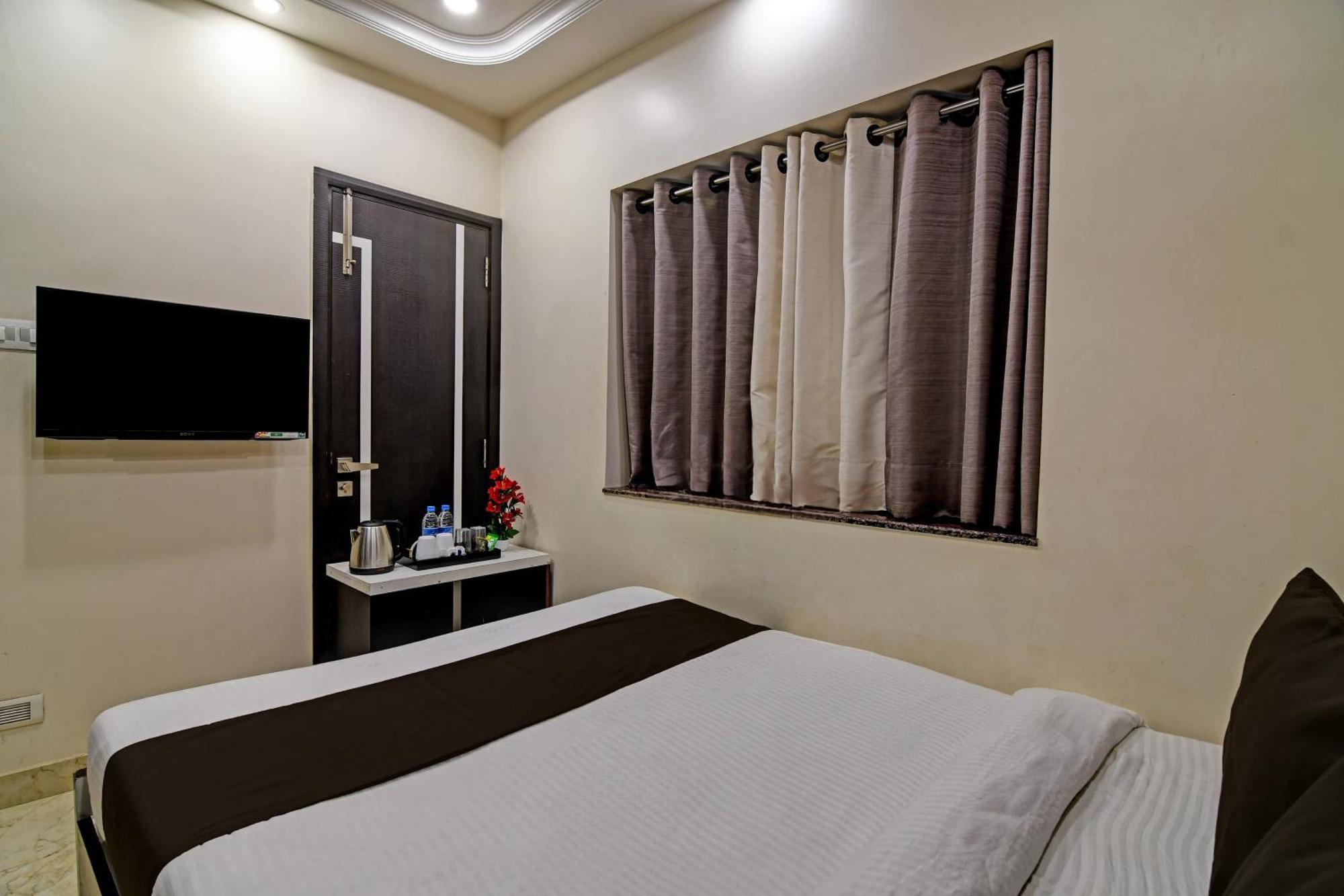 Hotel O Shivaalay Inn Near Newtown Bus Stand Kolkata Bagian luar foto